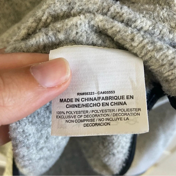 Nike womens Hypernatural Therma Fit pullover hooded sweatshirt - Picture 6 of 6